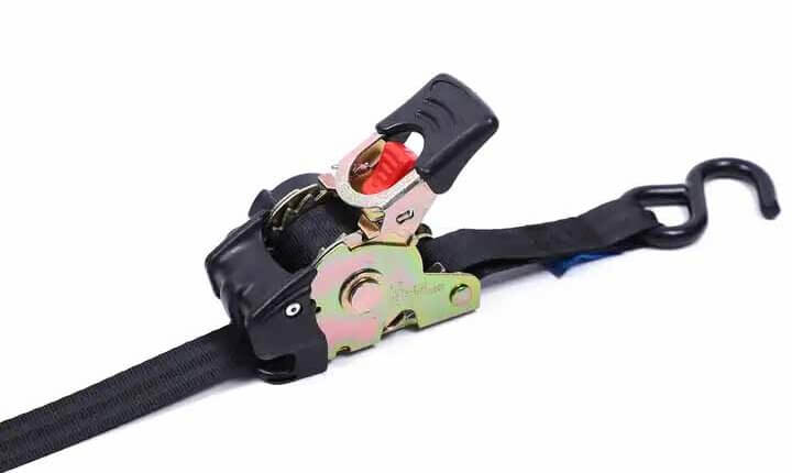 The mechanics behind self-retractable ratchet straps