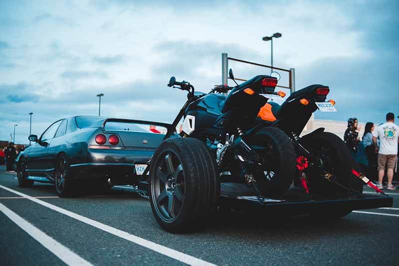 The Pros and Cons of Tow Straps